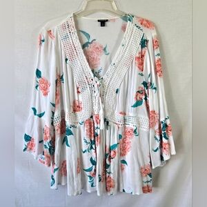 Torrid Babydoll Gauze Crochet Trim Lace Up Top Size 1 (14-16)